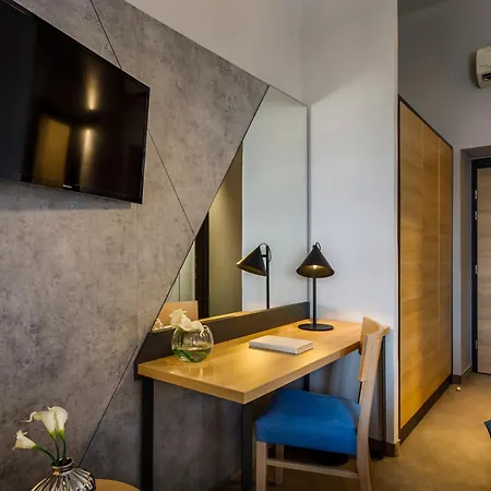 Istra - By Liburnia & Οπατία